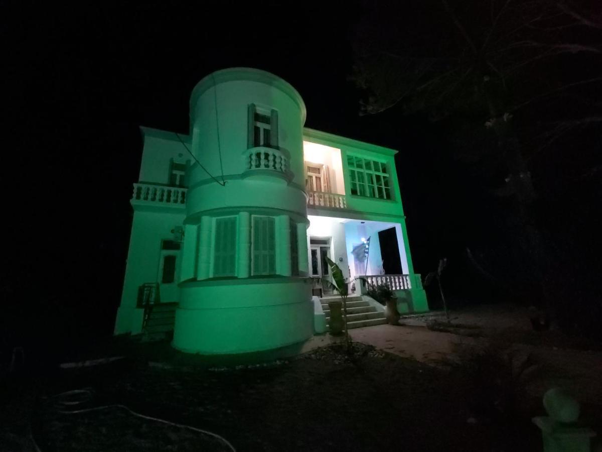 Tower Traditional Pool Villa Kremastí Eksteriør billede