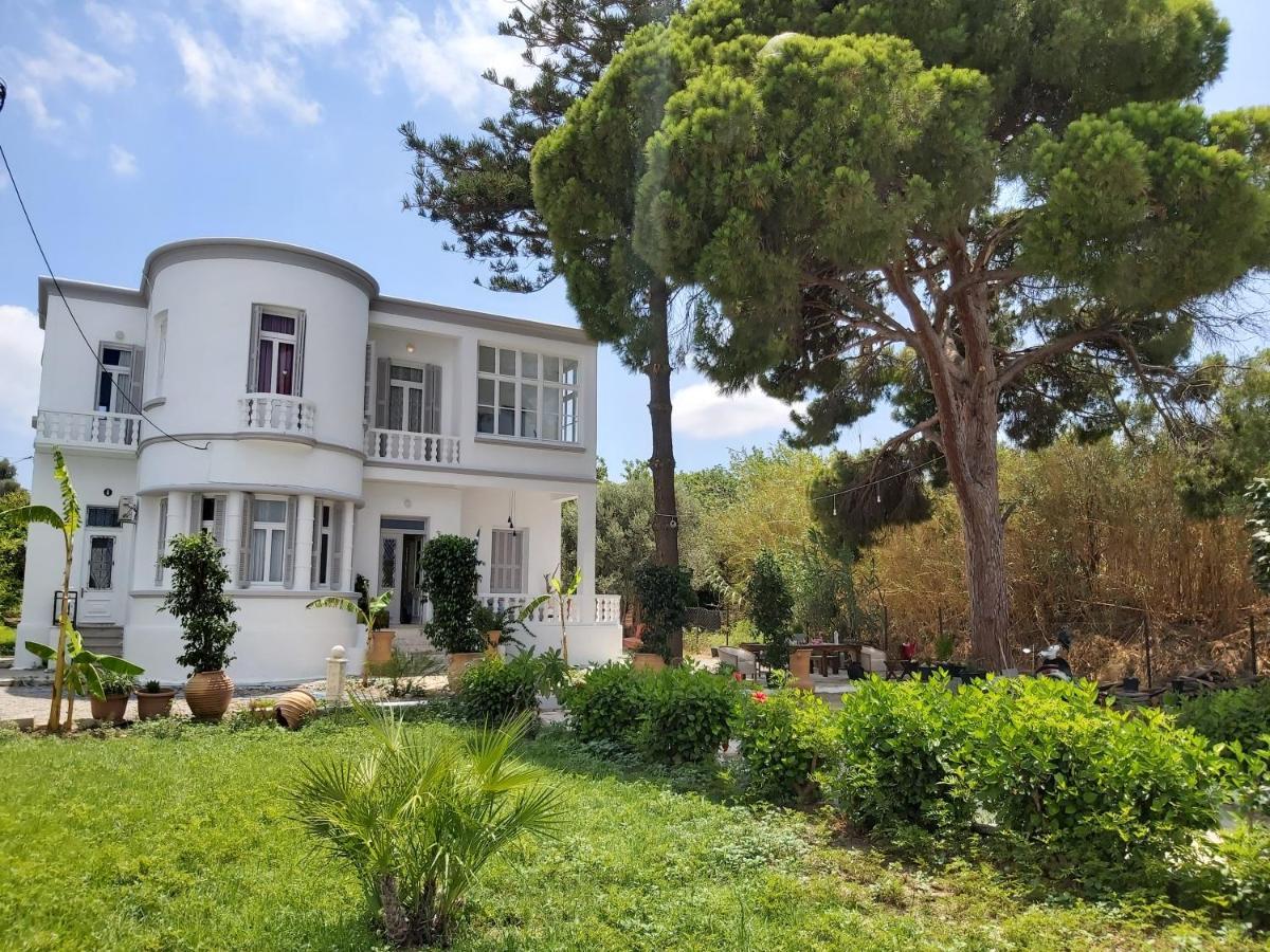 Tower Traditional Pool Villa Kremastí Eksteriør billede