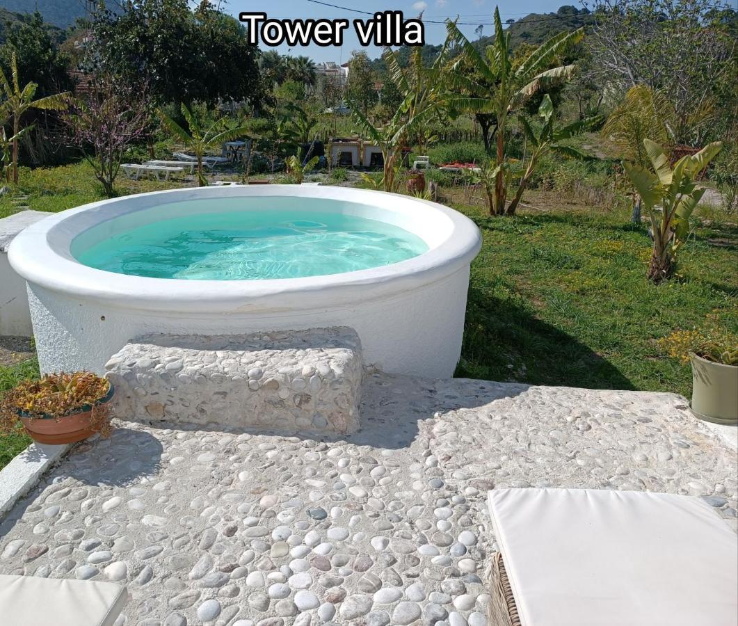 Tower Traditional Pool Villa Kremastí Eksteriør billede